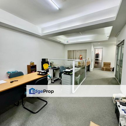 Four Storey Intermediate Shoplot For Sale! Located at 2 1/2 Mile, Pending Road, Jalan Datuk Abang Abdul Rahim, Sarawak, Kuching