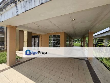 Double Storey Semi-detached House For Rent Located at Stampin Tengah, Sarawak, Kuching