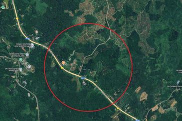 Perpetuity Title! Mixed Zone Lands For Sale! Located along Pan Borneo highway in Saratok area