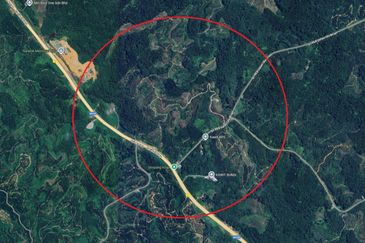 Perpetuity Title! Mixed Zone Lands For Sale! Located along Pan Borneo highway in Saratok area