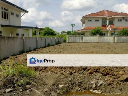 Vacant Residential Detached Land For Sale Located at Poh Kwong Park, Sarawak, Kuching