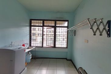 Batu Kawa MJC 1st floor Intermediate shoplot For Sale