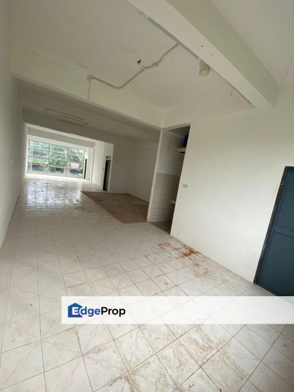 First Floor Intermediate Shoplot For Rent! Located at Kubah Ria, Sarawak, Kuching