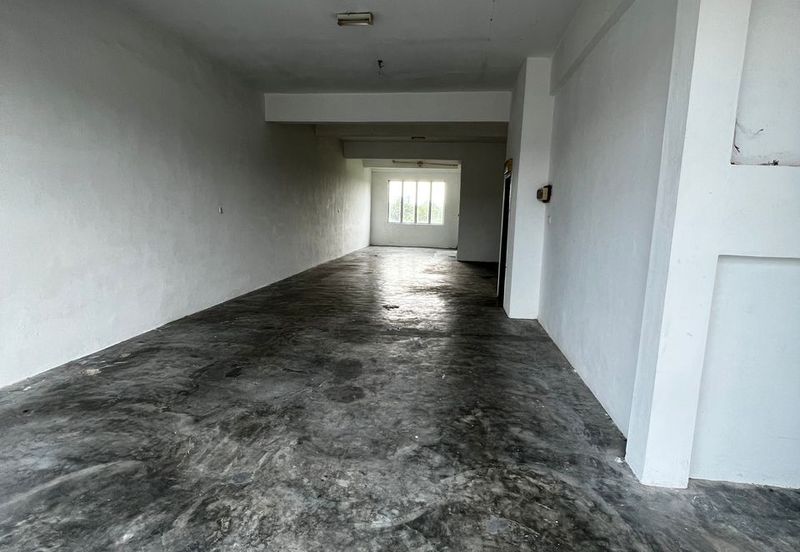 2 Units Triple Storey Intermediate Shoplots For Sale! Located at Kubah Ria