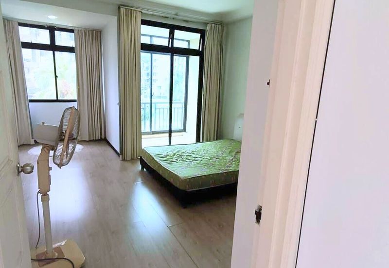 Village Grove Condominium