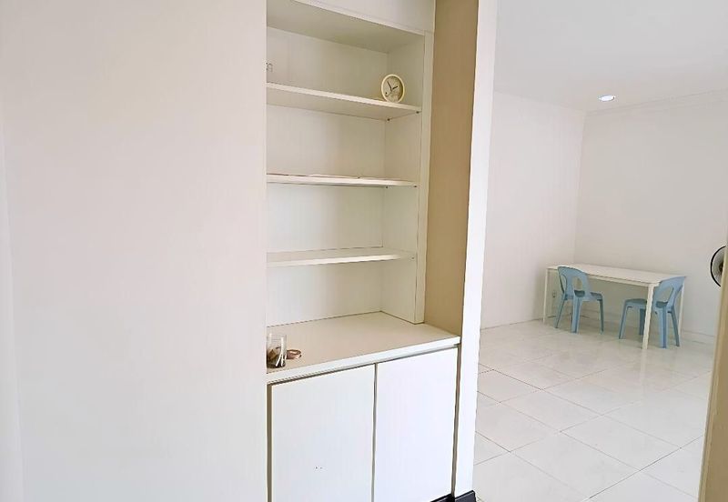 Village Grove Condominium