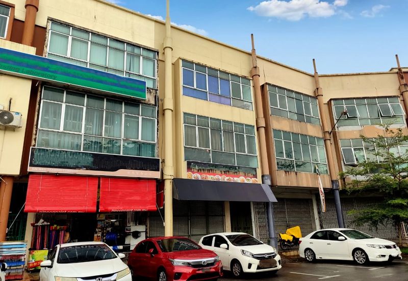 Roadside Shop house * For Rent !! Located at Jalan Setia Raja 