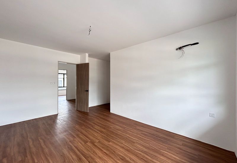 Boxhill 76 Brand New Double Storey Terrace Intermediate House For Sale!  Location: 7th Mile, Jalan Penrissen