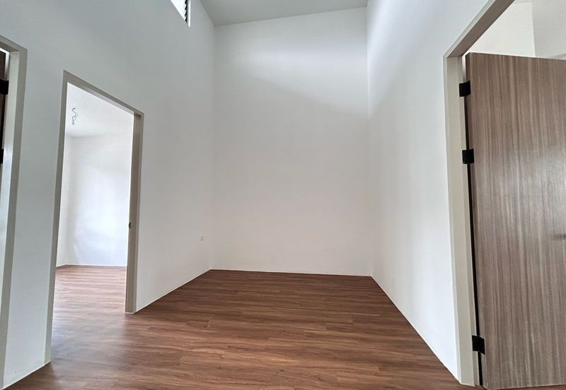 Boxhill 76 Brand New Double Storey Terrace Intermediate House For Sale!  Location: 7th Mile, Jalan Penrissen