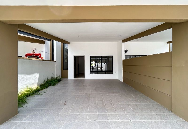 Boxhill 76 Brand New Double Storey Terrace Intermediate House For Sale!  Location: 7th Mile, Jalan Penrissen