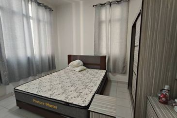 Bintawa Apartment For Rent!