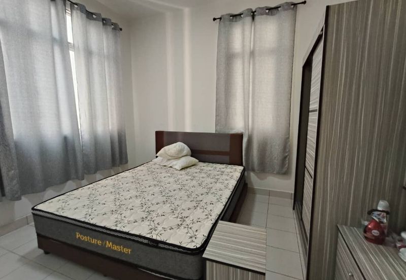 Bintawa Apartment For Rent!