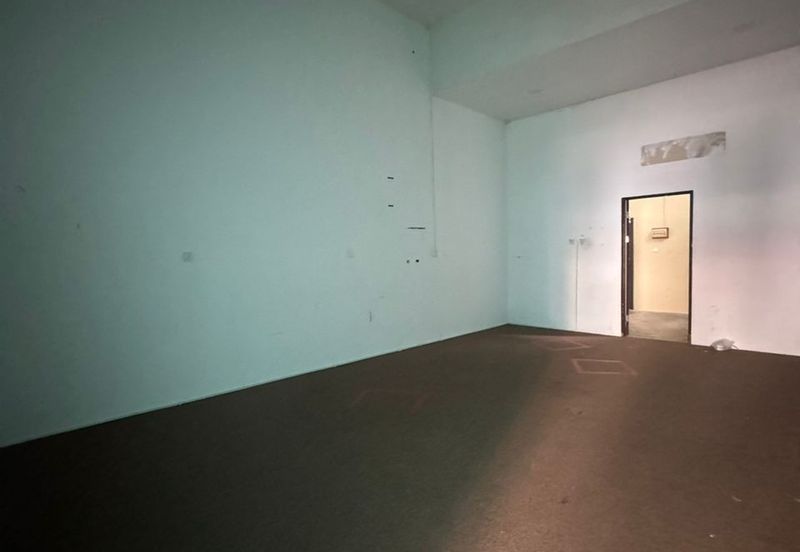 Intermediate shoplot For Sale! at Precinct 88, Jalan song