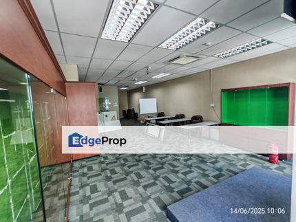 Prime area 1st Floor Office hall For Rent at Song plaza, Sarawak, Kuching