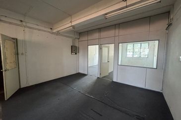 Song Thian Cheok Shoplot FOR RENT next to Eu Yan San