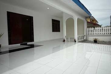 Double Storey Semi-Detached House For Sale! at Pujut 4D, Miri