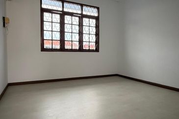 Double Storey Semi-Detached House For Sale! at Pujut 4D, Miri