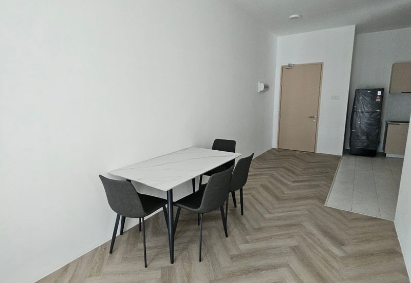 Upton Apartment For Rent Located at Arang Road