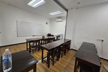 First Floor Intermediate Shoplot/Office For Rent! Located at Jalan Tun Ahmad Zaidi Adruce