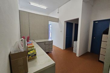First Floor Intermediate Shoplot/Office For Rent! Located at Jalan Tun Ahmad Zaidi Adruce