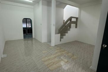 Double Storey Intermediate Terrace House for Sale  RPR Desa Ilmu, Kota Samarahan