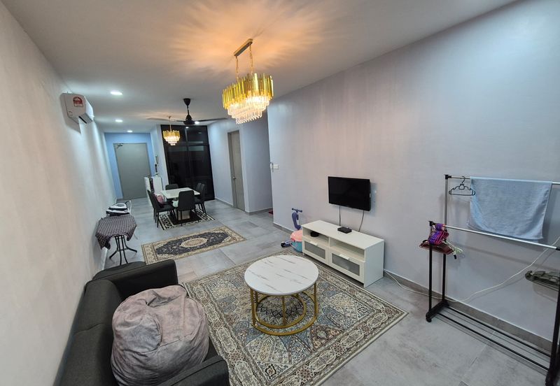 Prima Premier Matang Apartment For Sale!