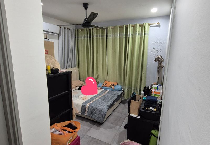 Prima Premier Matang Apartment For Sale!