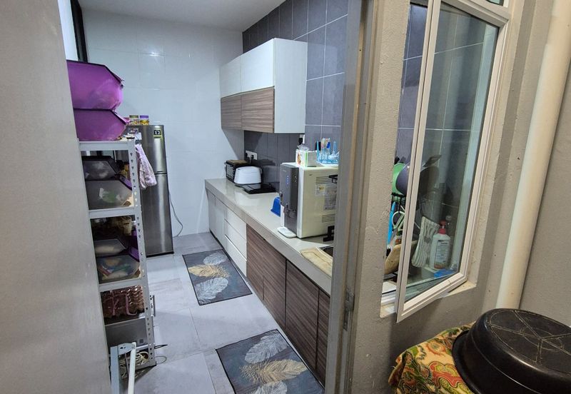 Prima Premier Matang Apartment For Sale!