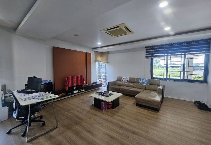 Double Storey Semi-detached For Sale at Arang Road
