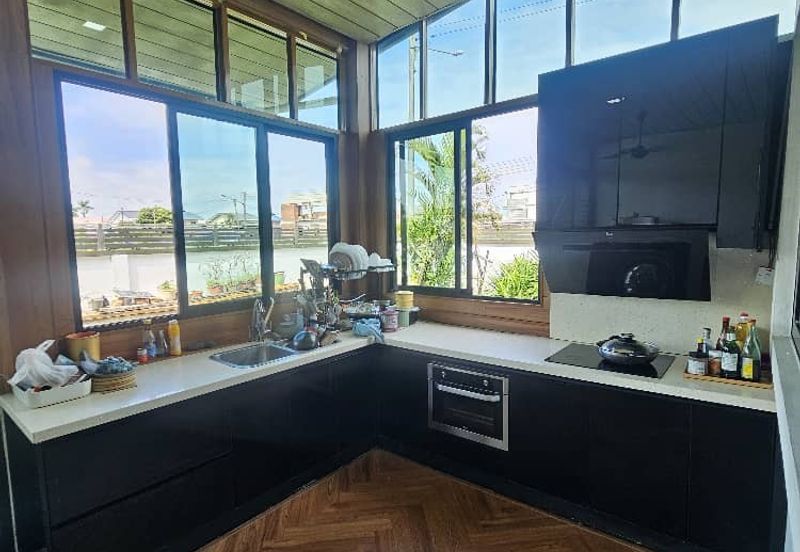 Double Storey Semi-detached For Sale at Arang Road