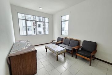 Prima Bintawa Apartment For Rent Located at Bintawa