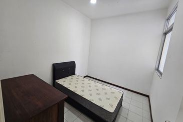 Prima Bintawa Apartment For Rent Located at Bintawa