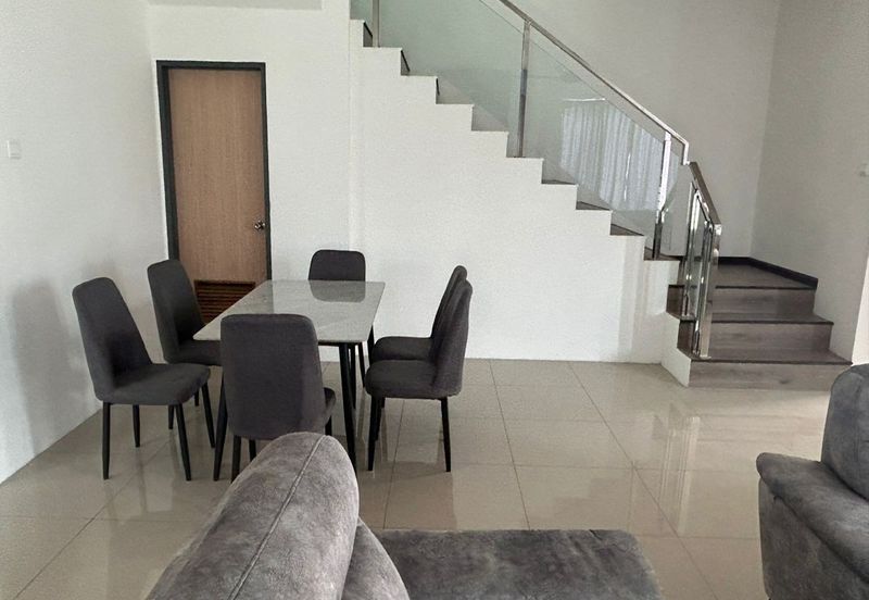 Double Storey Terrace Corner For Rent! Located at Uni Garden, Samarahan 