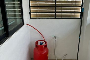 Double Storey Terrace Corner For Rent! Located at Uni Garden, Samarahan 