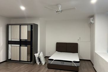 Double Storey Terrace Corner For Rent! Located at Uni Garden, Samarahan 