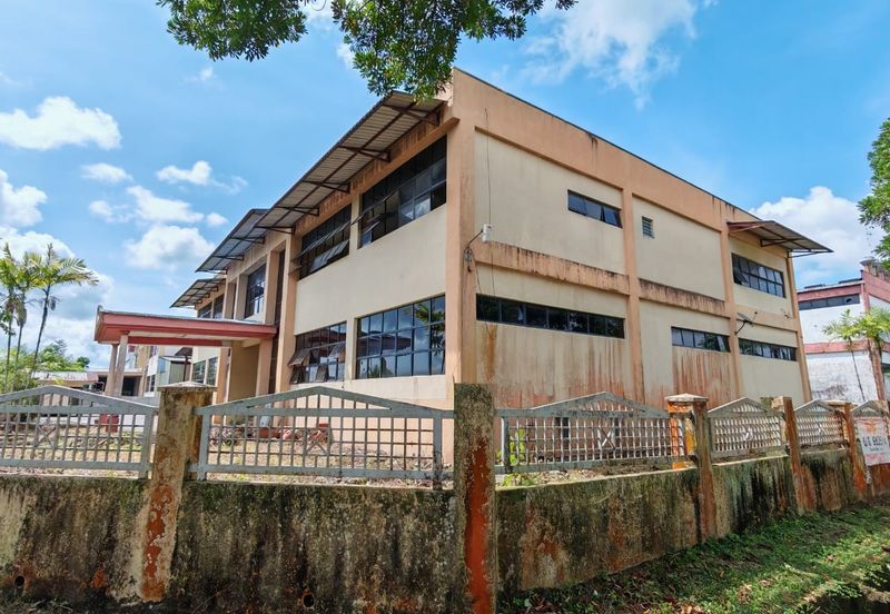 Double Storey Detached Warehouse / Factory at Demak Laut Sejingkat