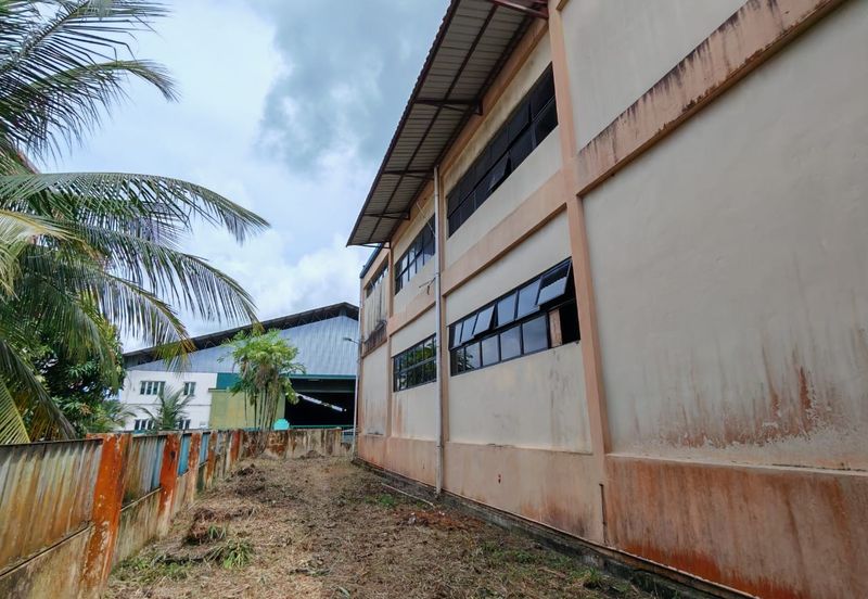 Double Storey Detached Warehouse / Factory at Demak Laut Sejingkat