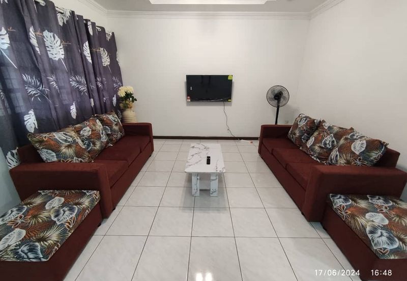 Double Storey Terrace Intermediate House For Rent! Located at Jalan Song, Kuching