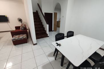 Double Storey Terrace Intermediate House For Rent! Located at Jalan Song, Kuching