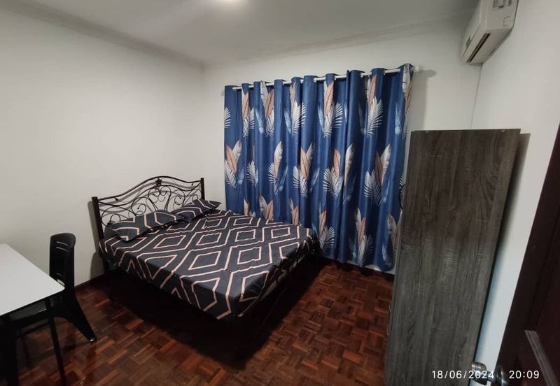 Double Storey Terrace Intermediate House For Rent! Located at Jalan Song, Kuching