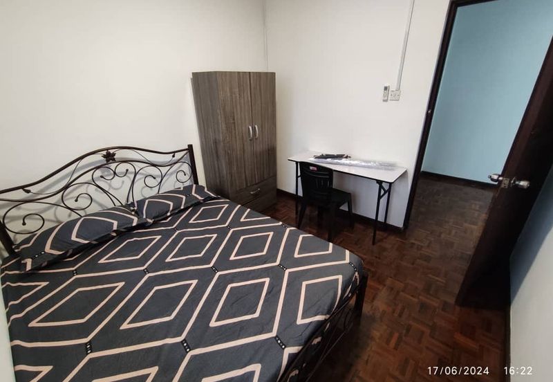 Double Storey Terrace Intermediate House For Rent! Located at Jalan Song, Kuching