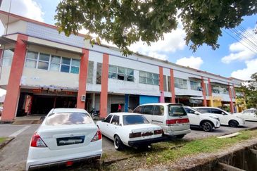 2 Storey Shop House For Sale !! at Jalan Palma Indah, Matang