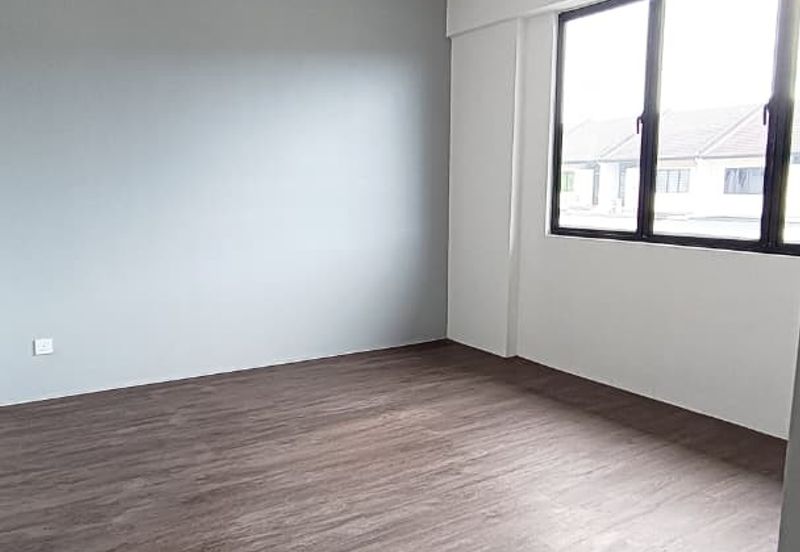 Double Storey Terrace Corner House For Sale! Located at Urban Heights, Jalan Stephen Yong