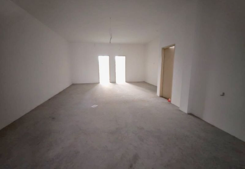 Second Floor Intermediate House For Rent! Located at 7th Mile