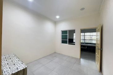  Merdang Gayam Double Storey Intermediate Terrace House For Rent at Lorong Merdang Gayam 1B 1B2, Unigarden, Kota Samarahan