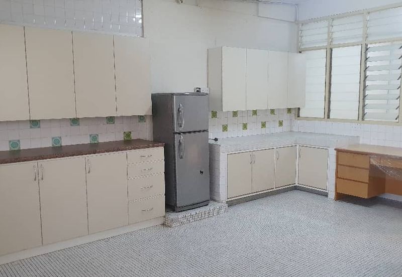 Double Storey Semi-Detached House For Sale! Location : Mabel Garden, Jalan Laksamana, Kuching