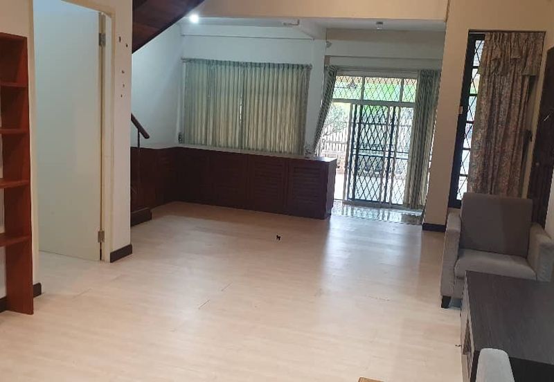 Double Storey Semi-Detached House For Sale! Location : Mabel Garden, Jalan Laksamana, Kuching