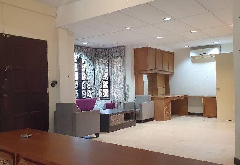 Double Storey Semi-Detached House For Sale! Location : Mabel Garden, Jalan Laksamana, Kuching