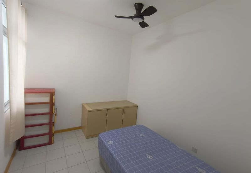 Prima Bintawa Apartment For Sale! Located at Bintawa