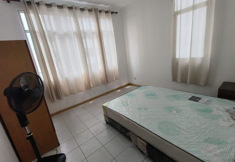 Prima Bintawa Apartment For Sale! Located at Bintawa